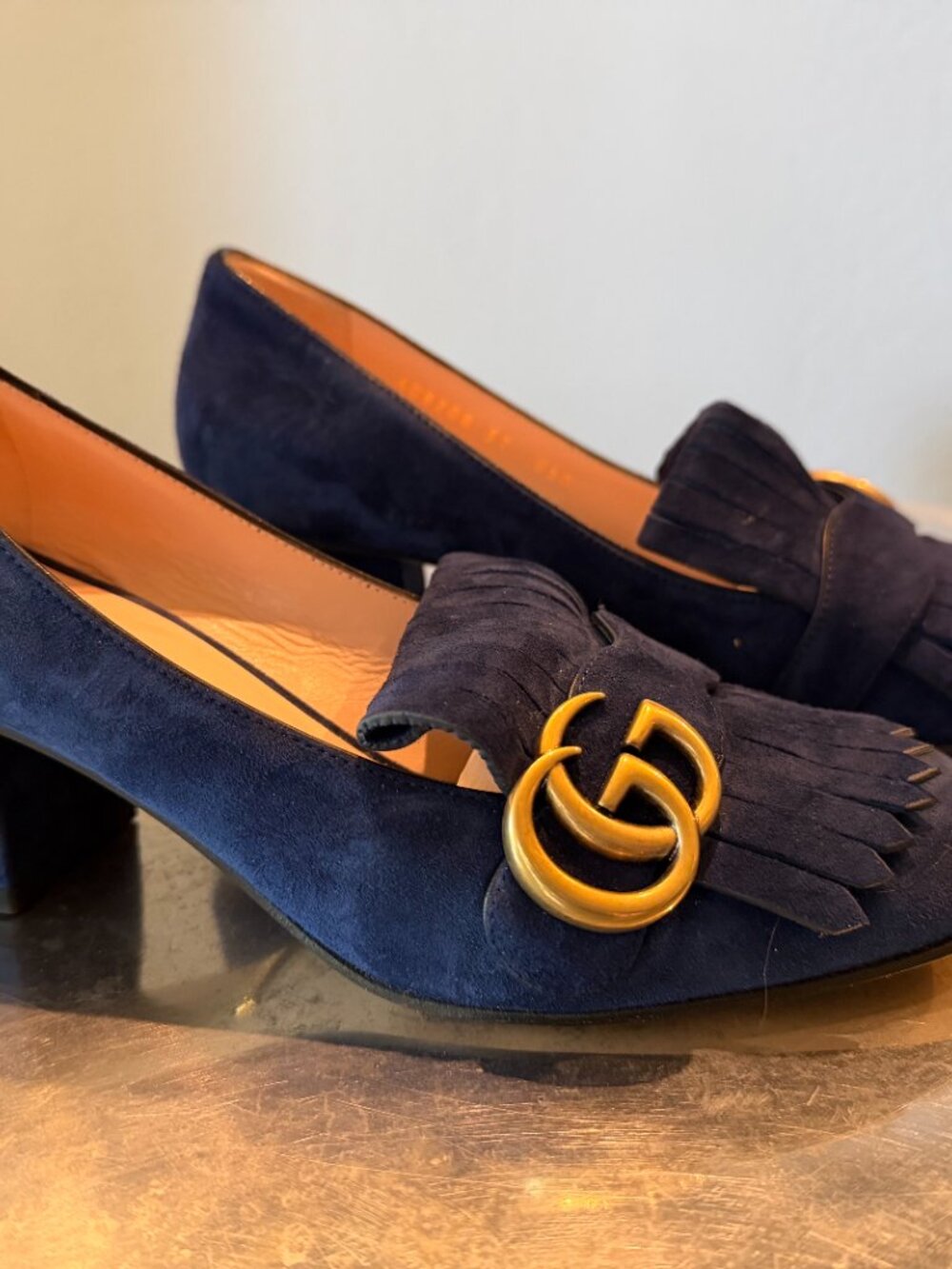 Gucci Kid Scamosciato GG Marmont Fringe 50mm Loafer Pumps 37 Navy - Picture 3 of 11